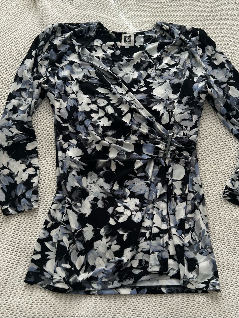 Anne Klein
Women's Printed 3/4-Sleeve Faux-Wrap Top Medium